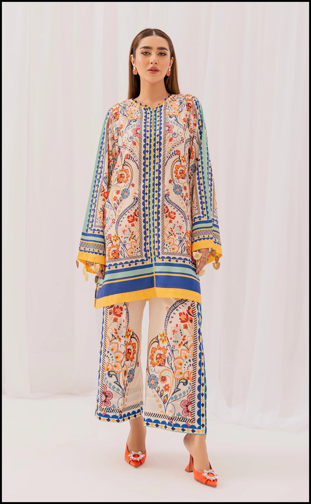 Dazzling printed separate set in lawn silk fabric